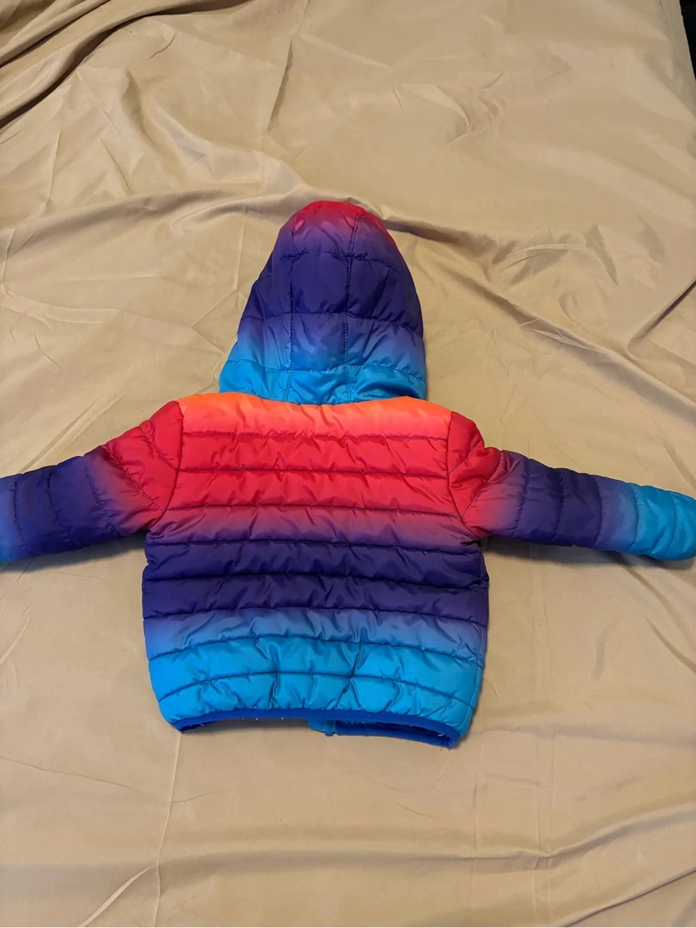 Nike Kids Gradient Hooded Puffer Jacket in Red, Purple, Blue